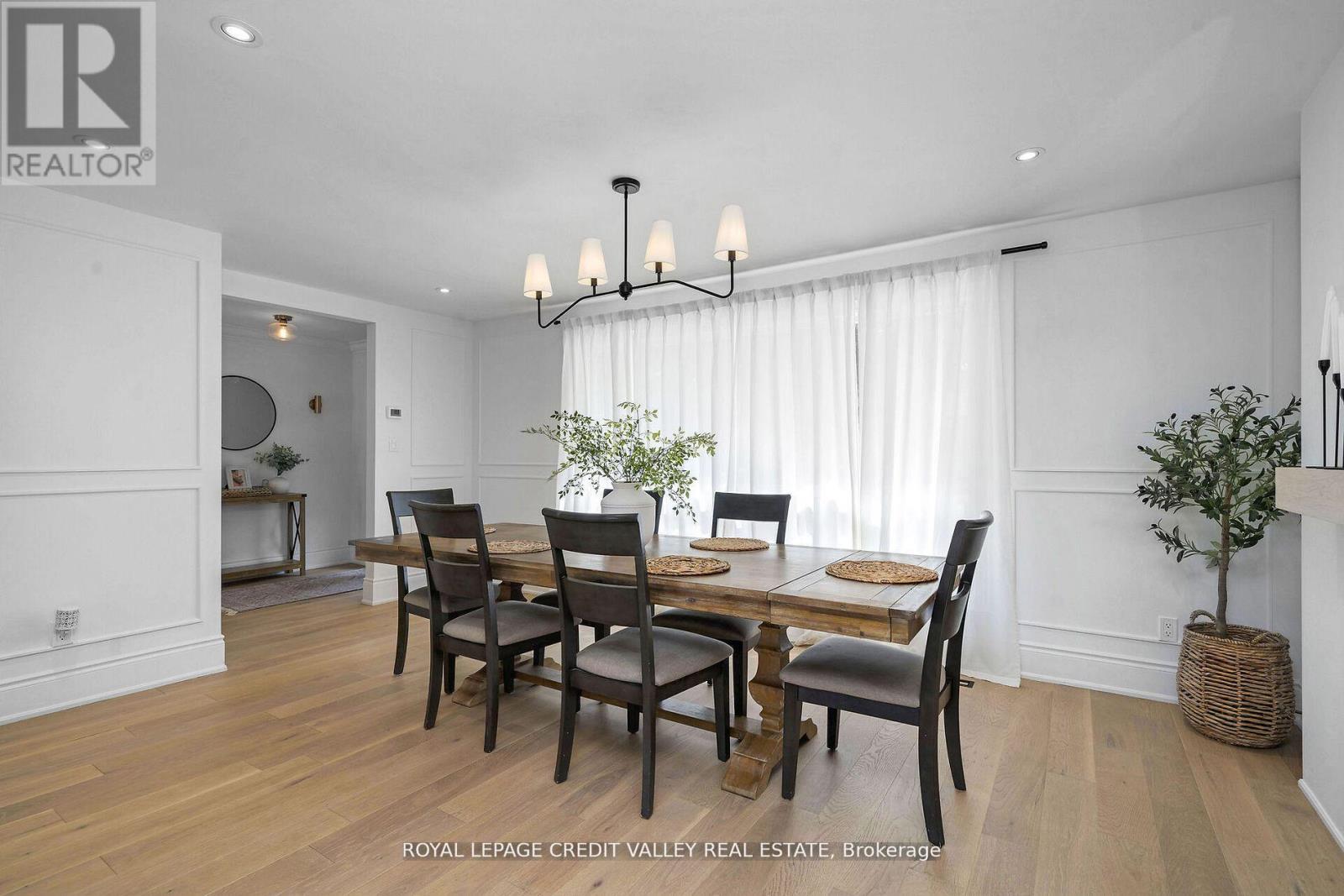 47 Larry Street, Caledon, Ontario  L7C 1K8 - Photo 7 - W12818236