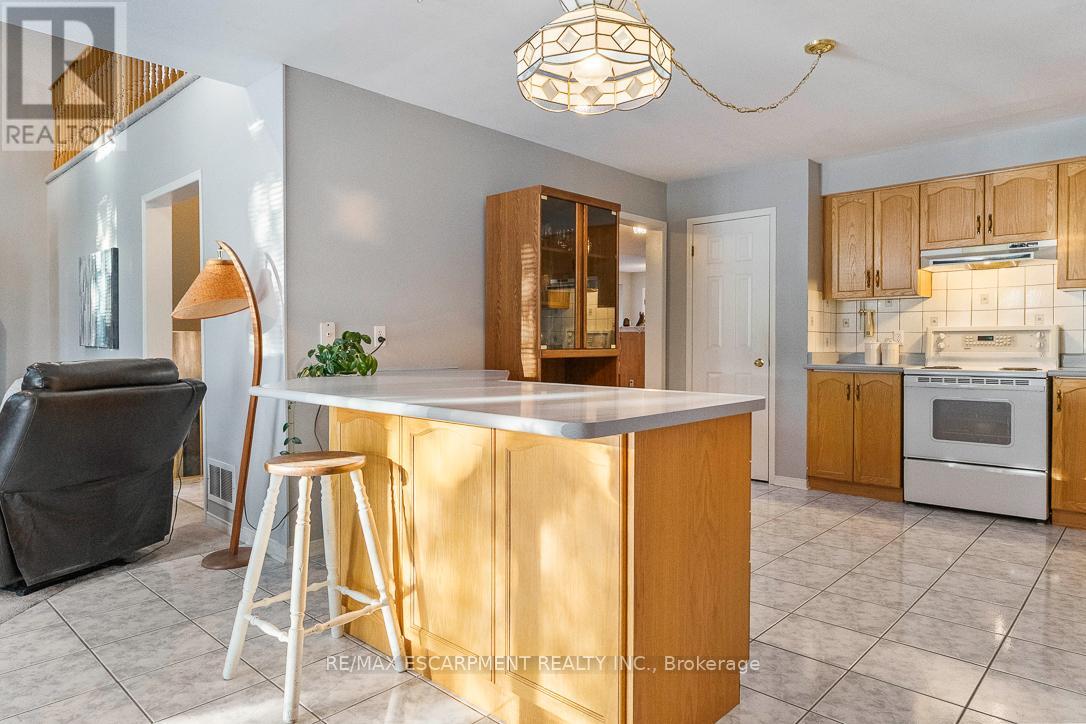 270 Cresthaven Road, Brampton, Ontario  L7A 1K8 - Photo 16 - W12818278