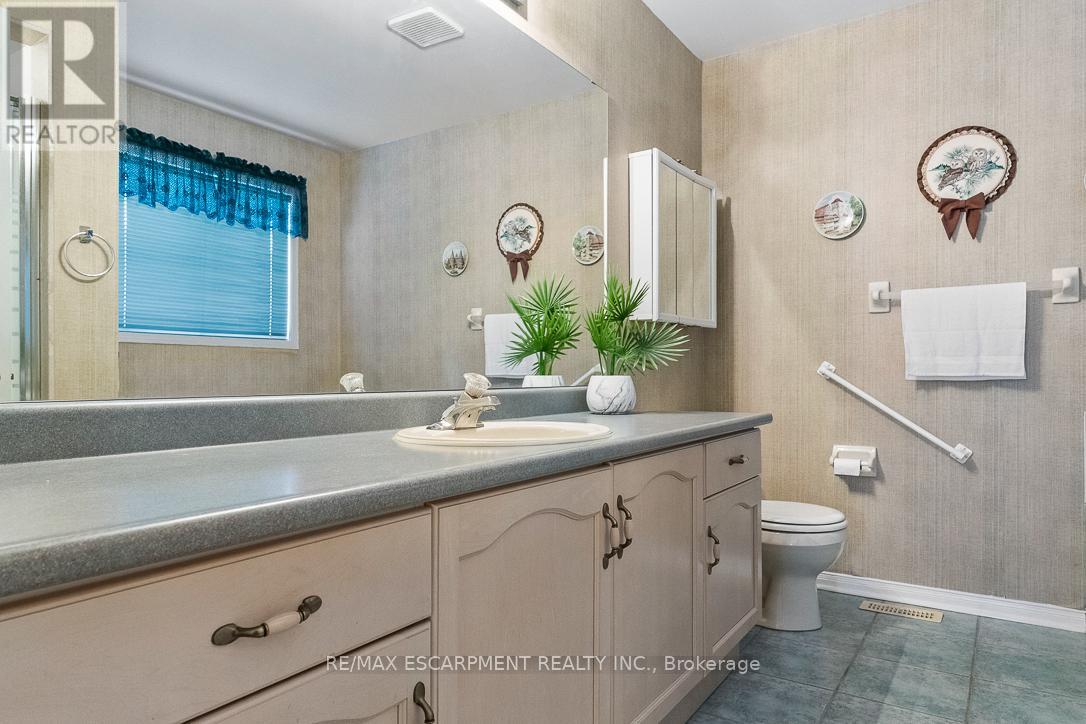 270 Cresthaven Road, Brampton, Ontario  L7A 1K8 - Photo 28 - W12818278