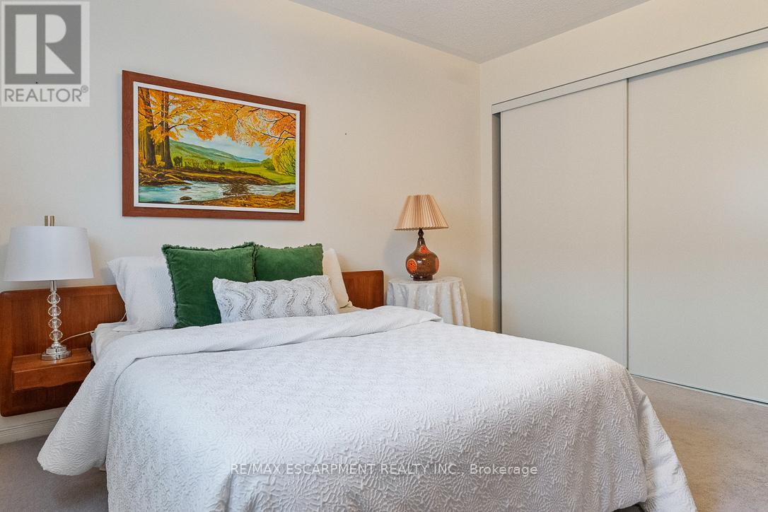 270 Cresthaven Road, Brampton, Ontario  L7A 1K8 - Photo 35 - W12818278