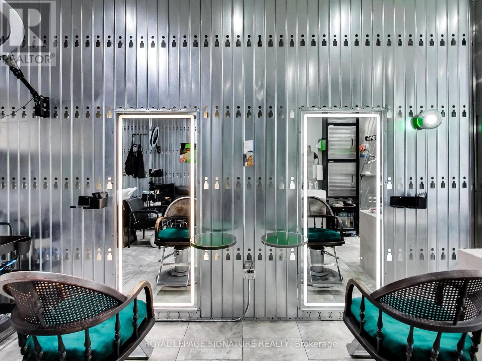 475d Rogers Road, Toronto, Ontario  M6N 0B3 - Photo 11 - W12818324