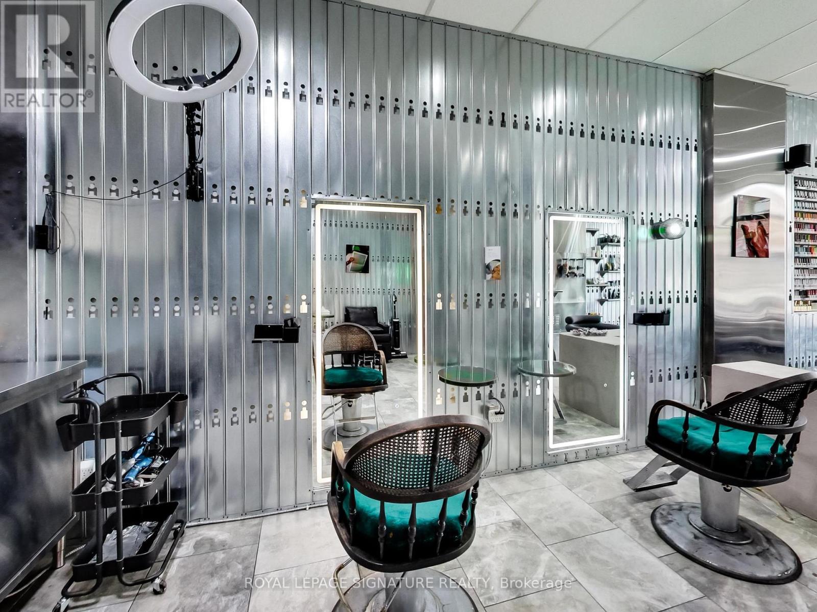 475d Rogers Road, Toronto, Ontario  M6N 0B3 - Photo 13 - W12818324