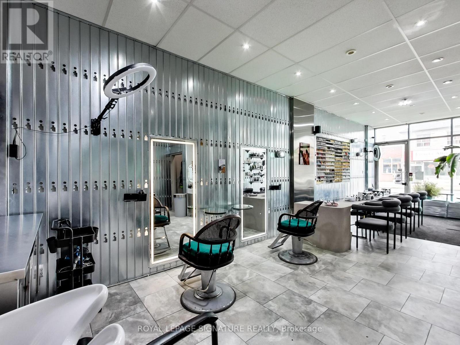 475d Rogers Road, Toronto, Ontario  M6N 0B3 - Photo 19 - W12818324