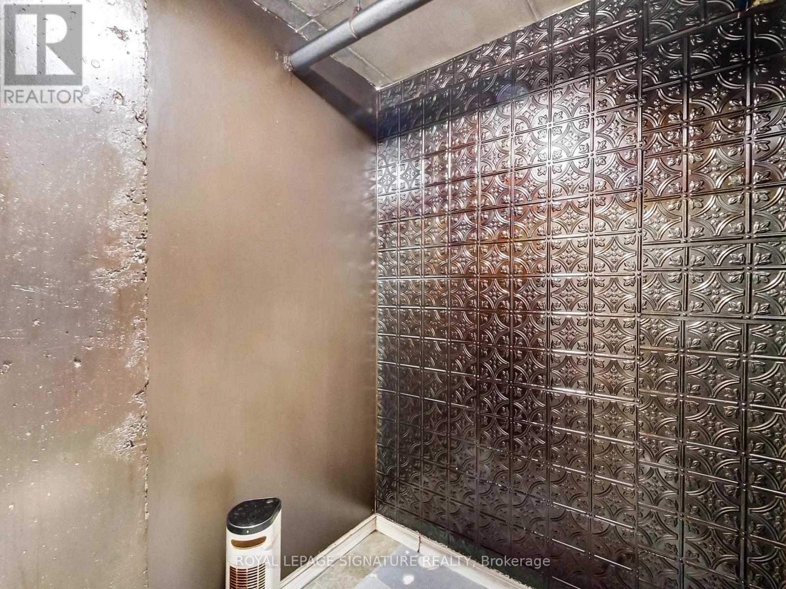 475d Rogers Road, Toronto, Ontario  M6N 0B3 - Photo 27 - W12818324