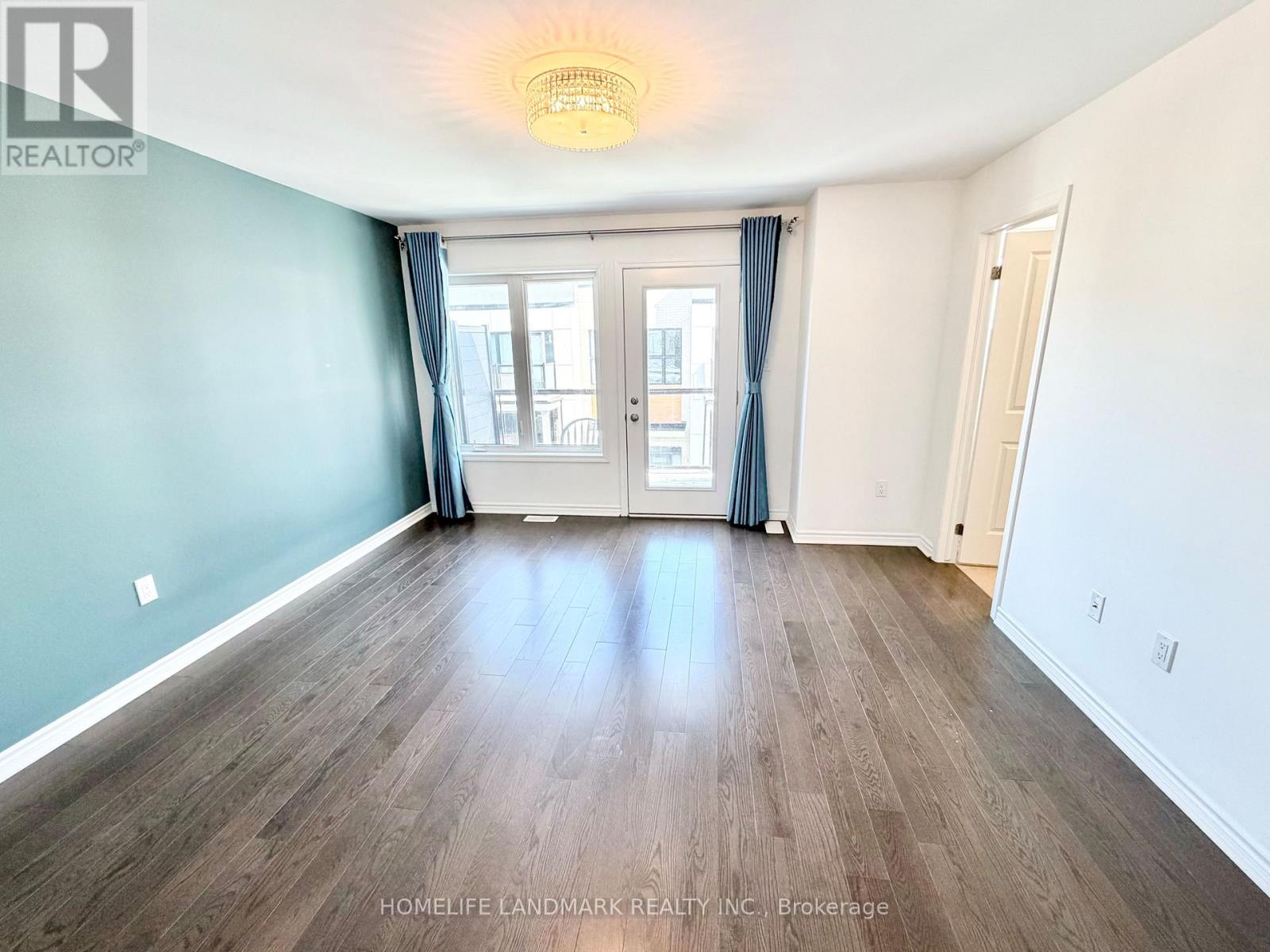 5 - 92 Huguenot Road, Oakville, Ontario  L6H 0X4 - Photo 16 - W12818338