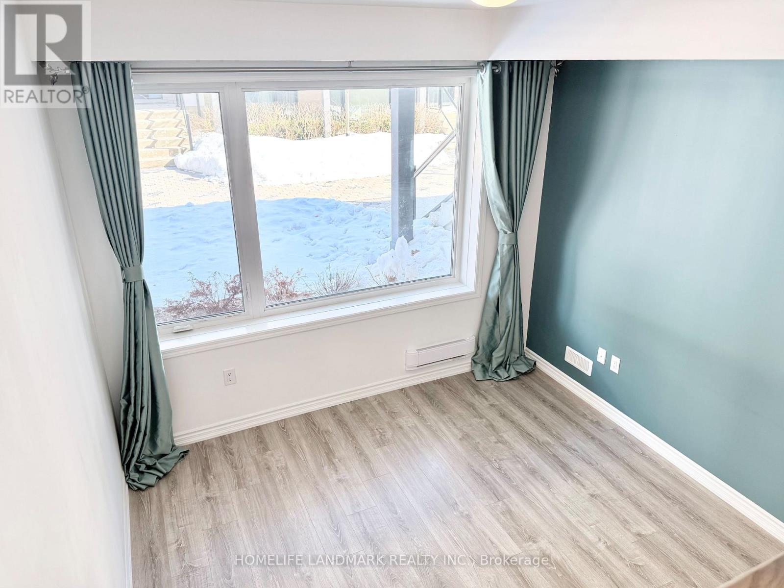 5 - 92 Huguenot Road, Oakville, Ontario  L6H 0X4 - Photo 23 - W12818338