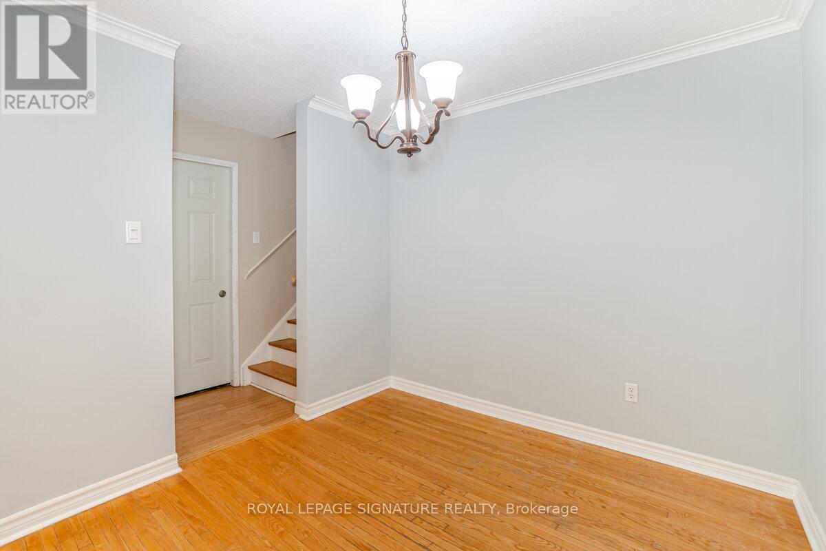 1 - 591 Turner Drive, Burlington, Ontario  L7L 2W8 - Photo 11 - W12818374