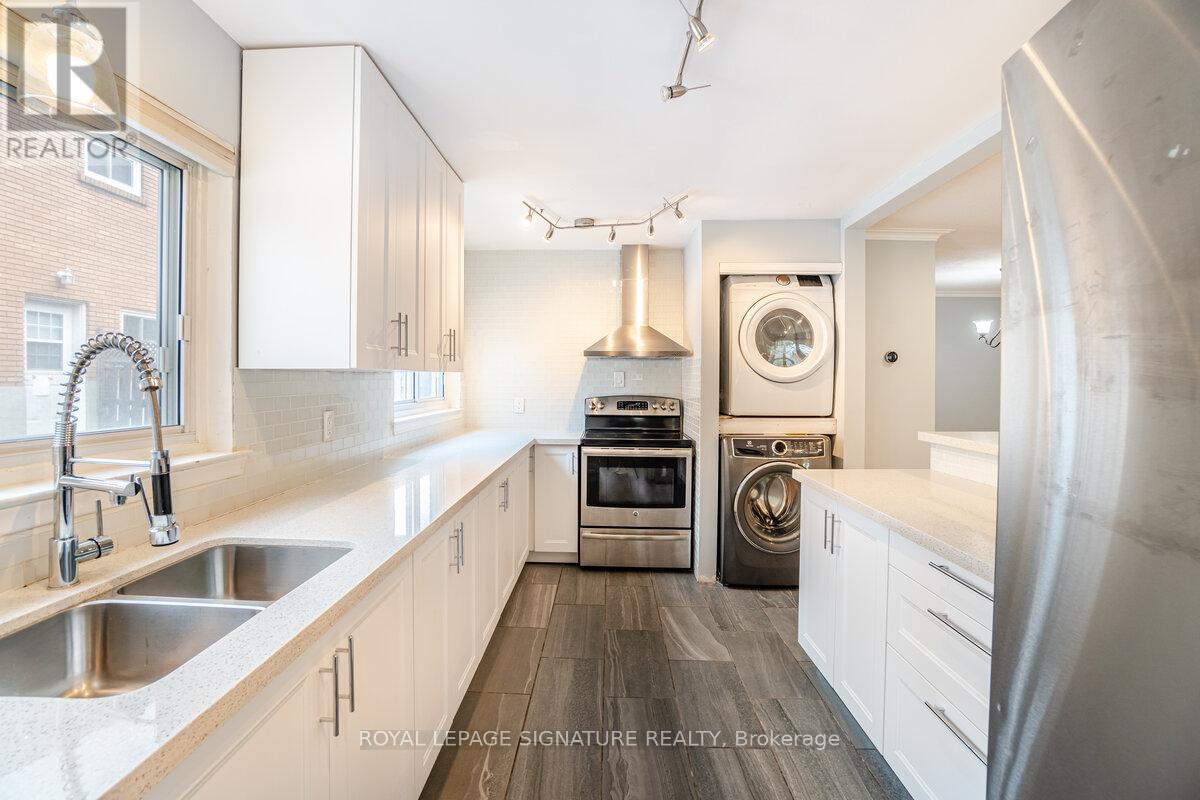 1 - 591 Turner Drive, Burlington, Ontario  L7L 2W8 - Photo 14 - W12818374