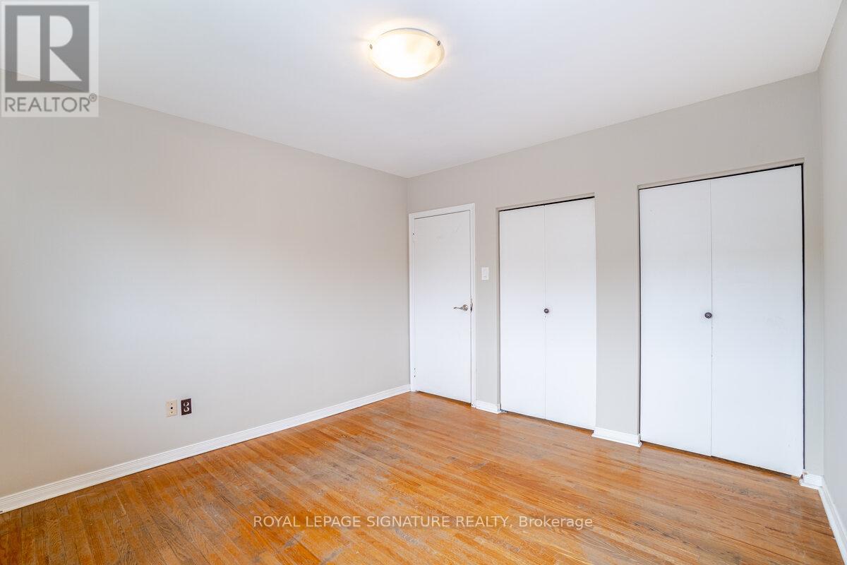 1 - 591 Turner Drive, Burlington, Ontario  L7L 2W8 - Photo 21 - W12818374