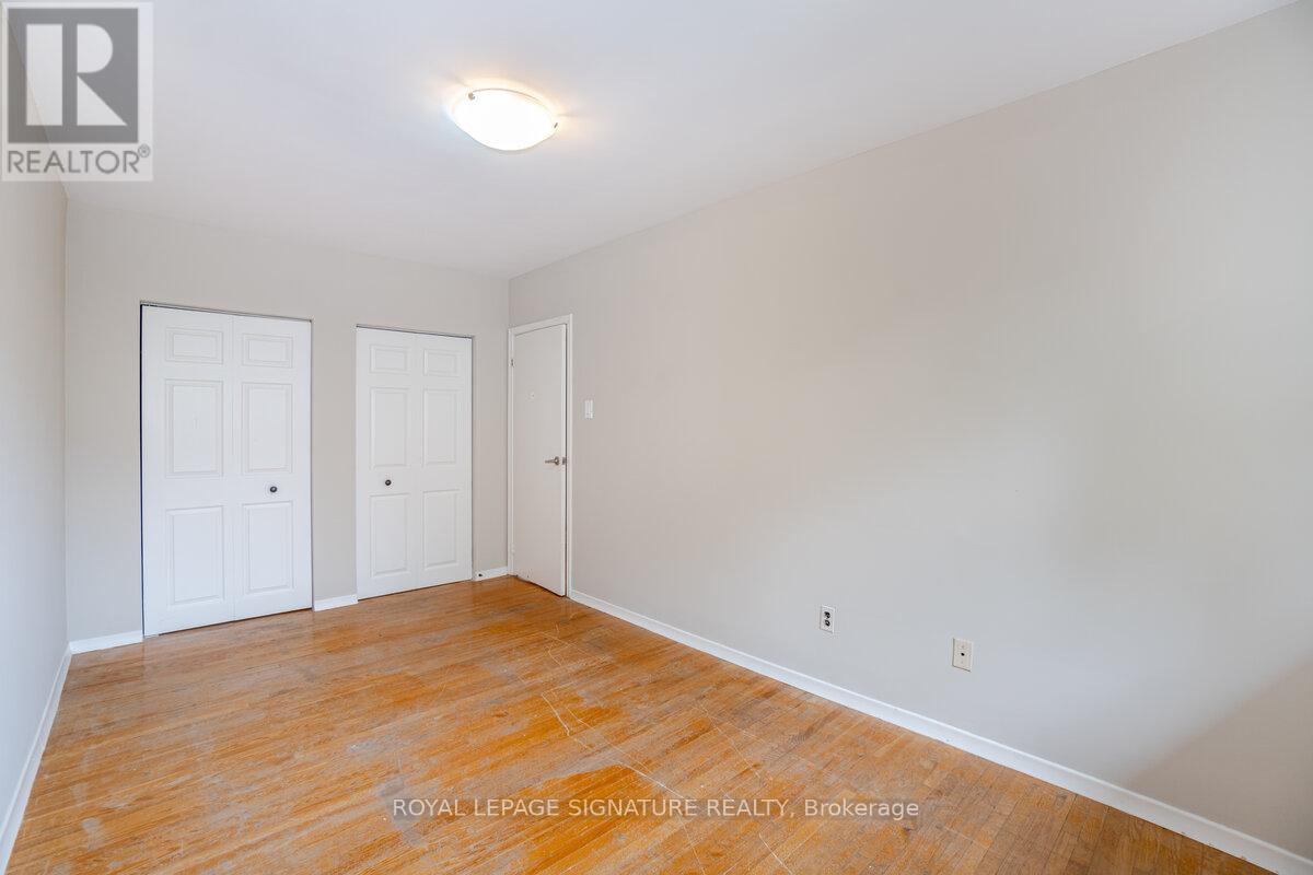 1 - 591 Turner Drive, Burlington, Ontario  L7L 2W8 - Photo 23 - W12818374