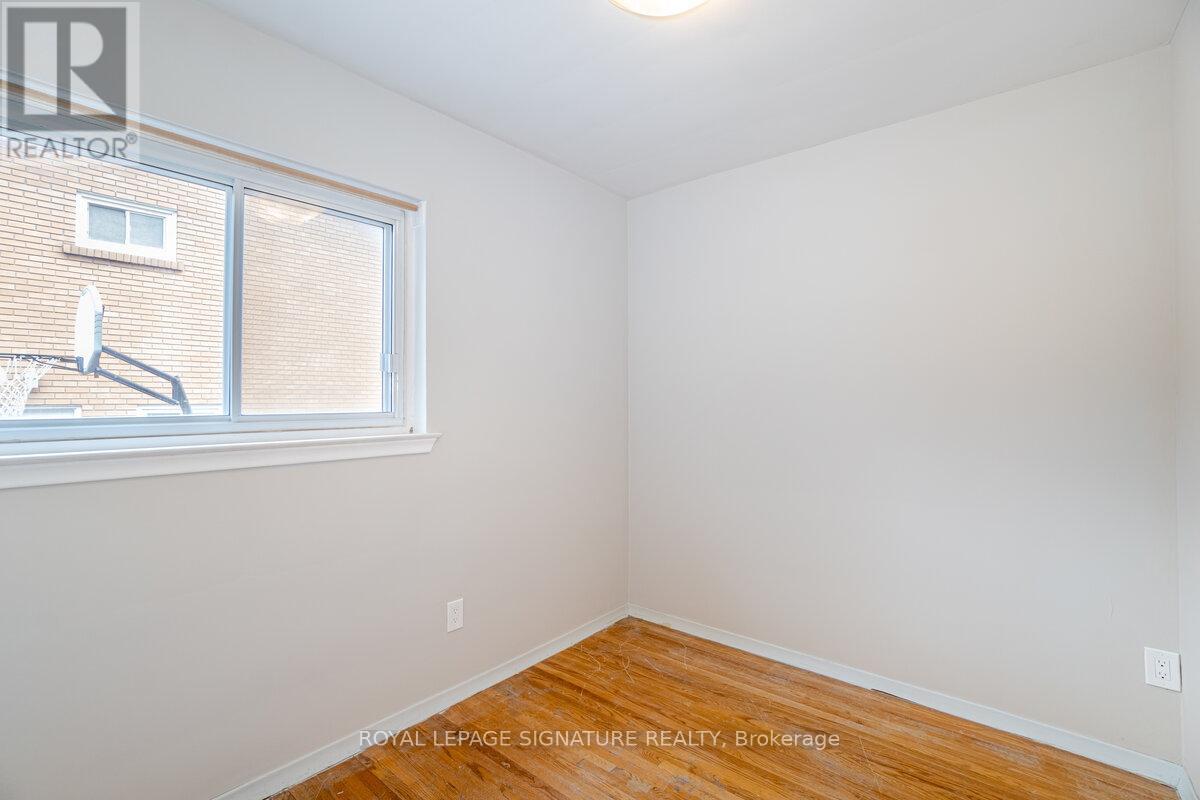 1 - 591 Turner Drive, Burlington, Ontario  L7L 2W8 - Photo 24 - W12818374