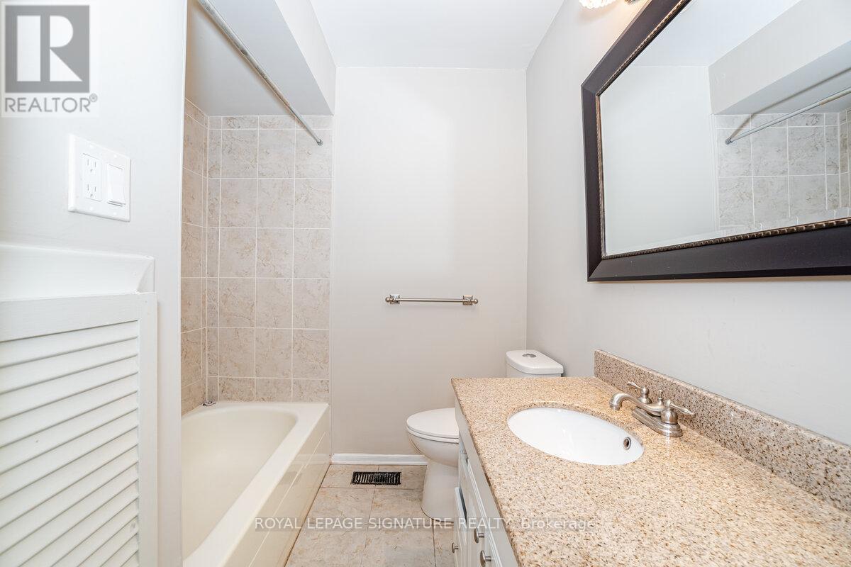 1 - 591 Turner Drive, Burlington, Ontario  L7L 2W8 - Photo 26 - W12818374