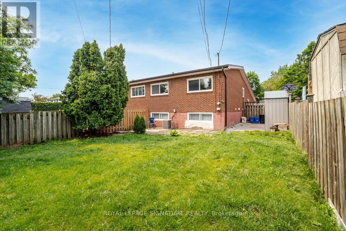1 - 591 Turner Drive, Burlington, Ontario  L7L 2W8 - Photo 29 - W12818374