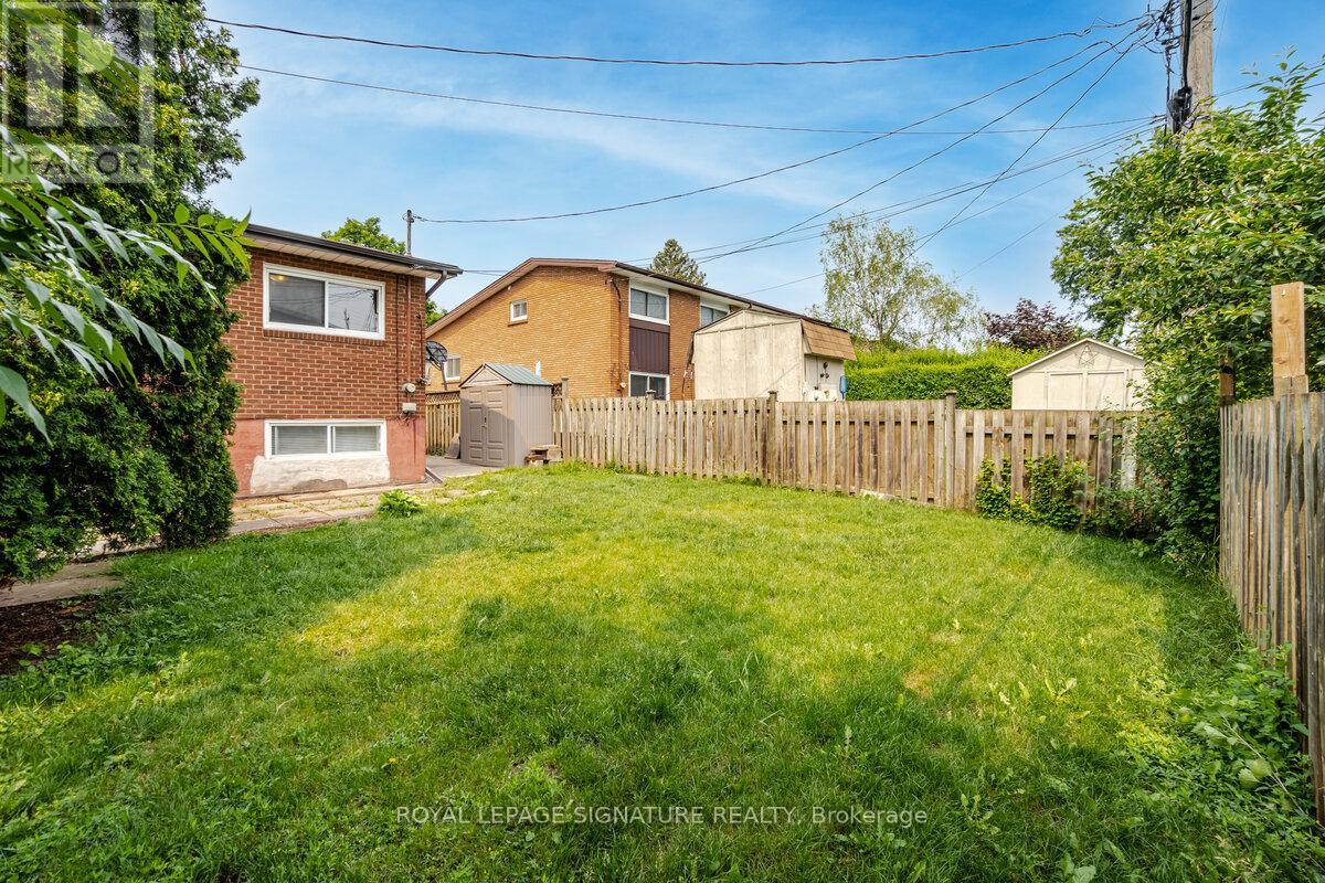 1 - 591 Turner Drive, Burlington, Ontario  L7L 2W8 - Photo 30 - W12818374