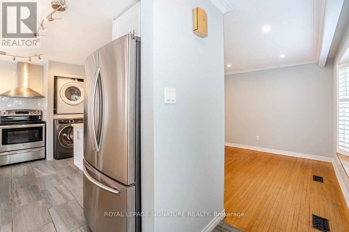 1 - 591 Turner Drive, Burlington, Ontario  L7L 2W8 - Photo 6 - W12818374