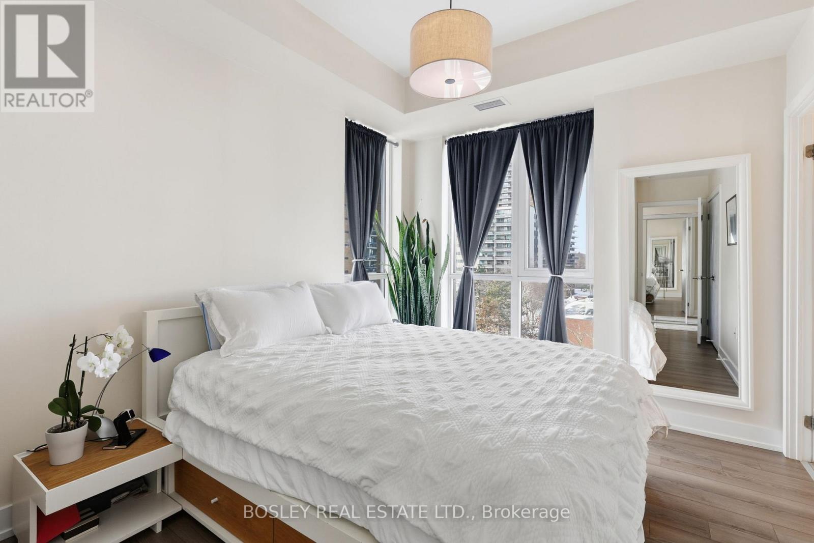 501 - 8 Ann Street, Mississauga, Ontario  L5G 3E6 - Photo 13 - W12818376