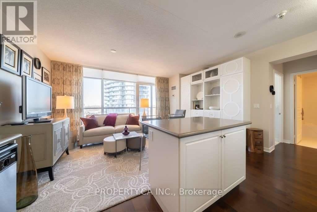 903 - 2230 Lake Shore Boulevard W, Toronto, Ontario  M8V 0B2 - Photo 8 - W12818394