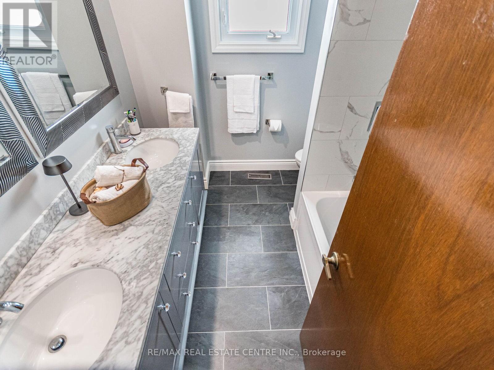 9 Turtlecreek Boulevard, Brampton, Ontario  L6W 3Y4 - Photo 39 - W12818444