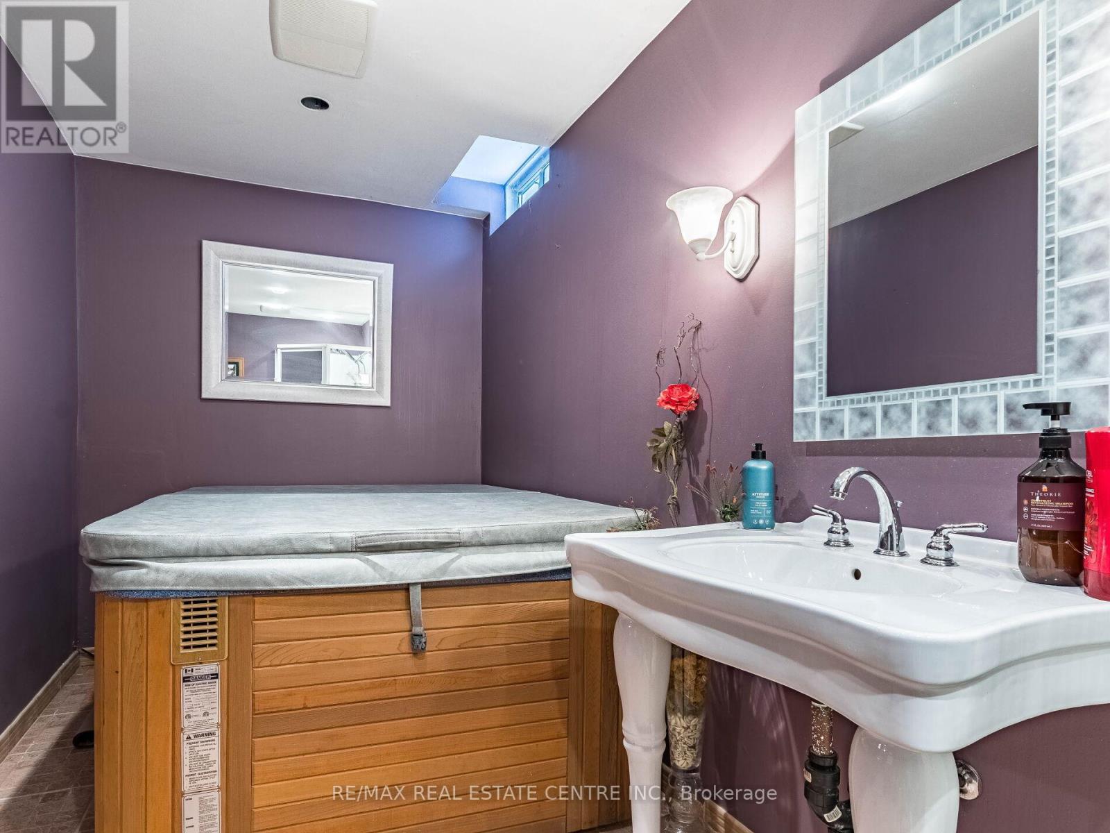 9 Turtlecreek Boulevard, Brampton, Ontario  L6W 3Y4 - Photo 46 - W12818444