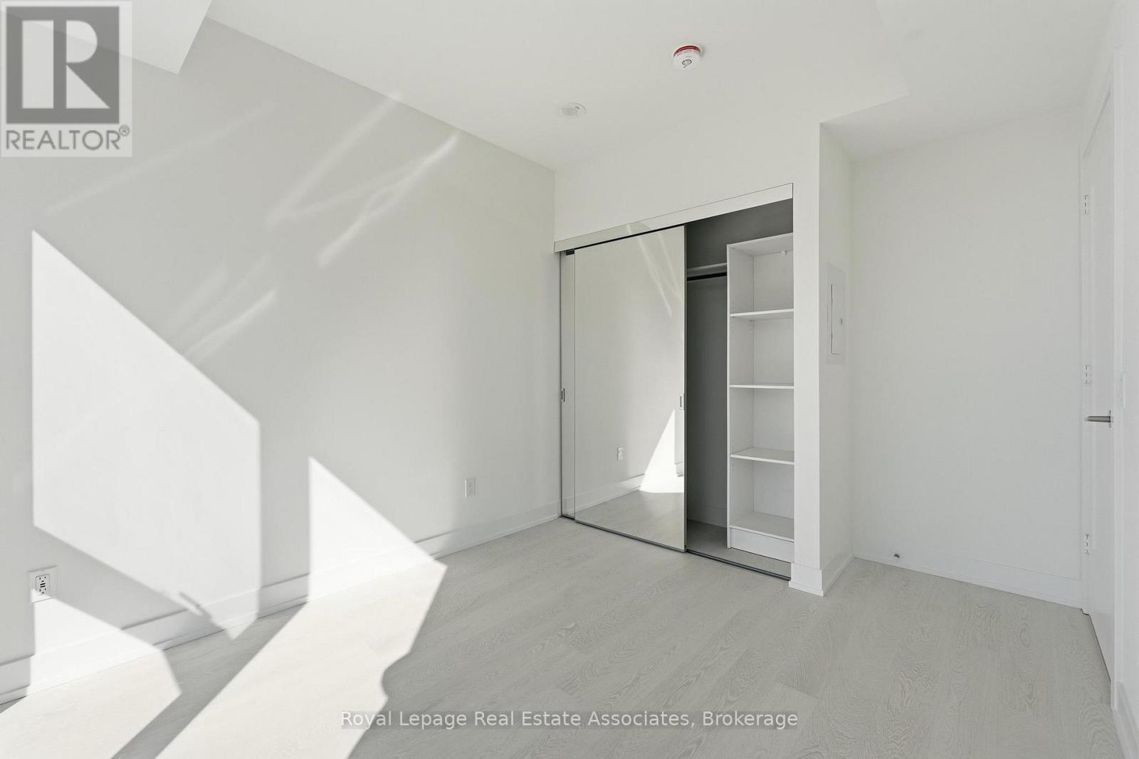 910 - 25 Cordova Avenue, Toronto (Islington-City Centre West), Ontario  M9A 0E5 - Photo 14 - W12818452