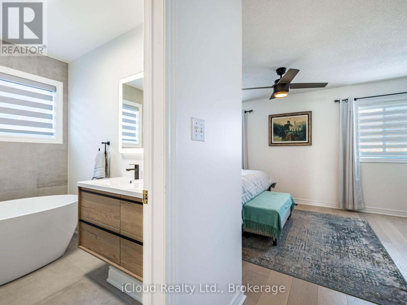 3390 Fountain Park Avenue, Mississauga, Ontario  L5M 7E3 - Photo 17 - W12818480