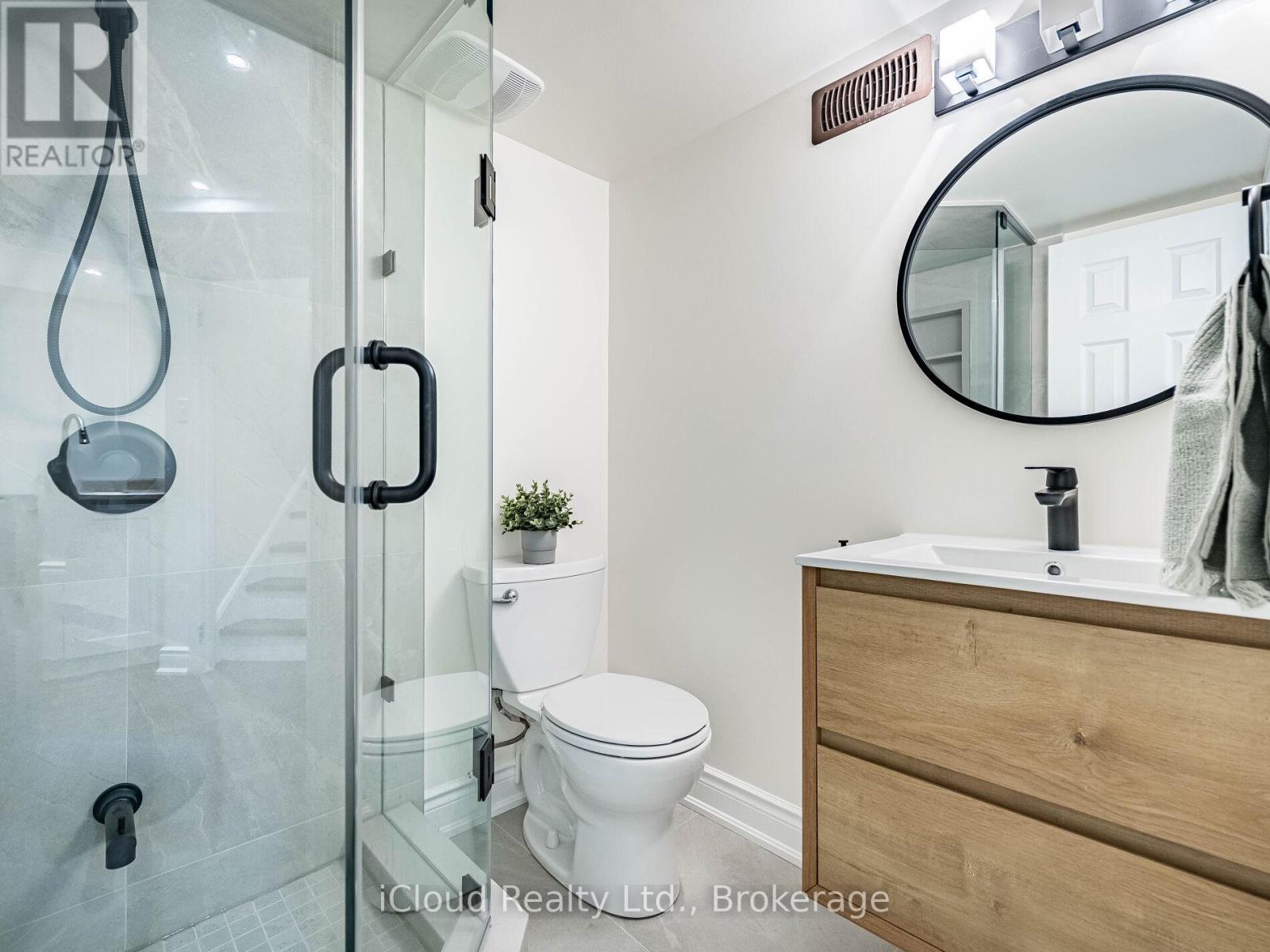 3390 Fountain Park Avenue, Mississauga, Ontario  L5M 7E3 - Photo 44 - W12818480