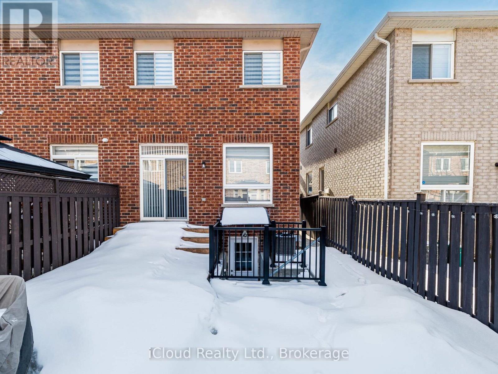 3390 Fountain Park Avenue, Mississauga, Ontario  L5M 7E3 - Photo 48 - W12818480