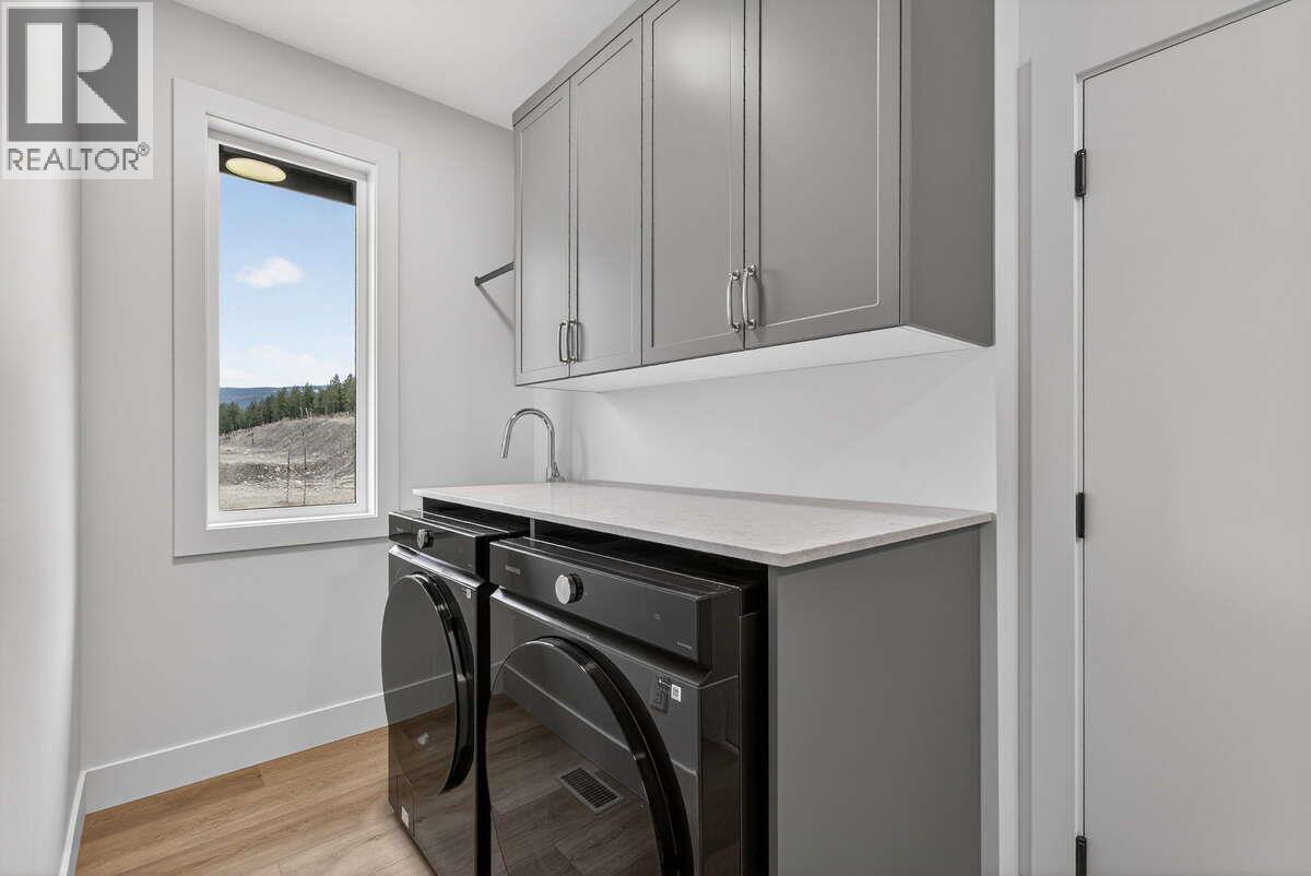 2066 Cortina Drive Kelowna Photo 18