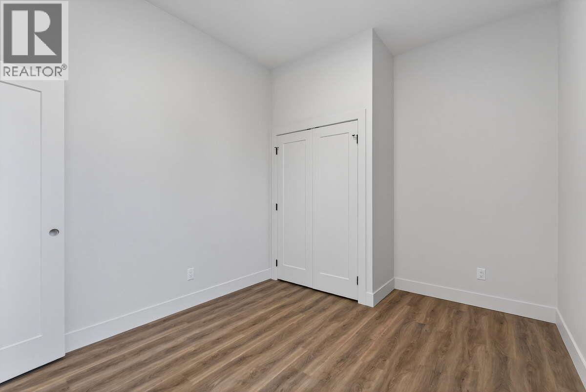 2066 Cortina Drive Kelowna Photo 32