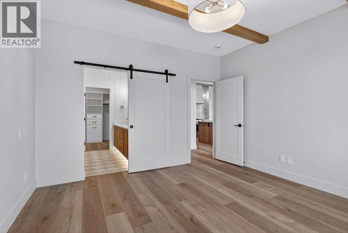 2066 Cortina Drive Kelowna Photo 10