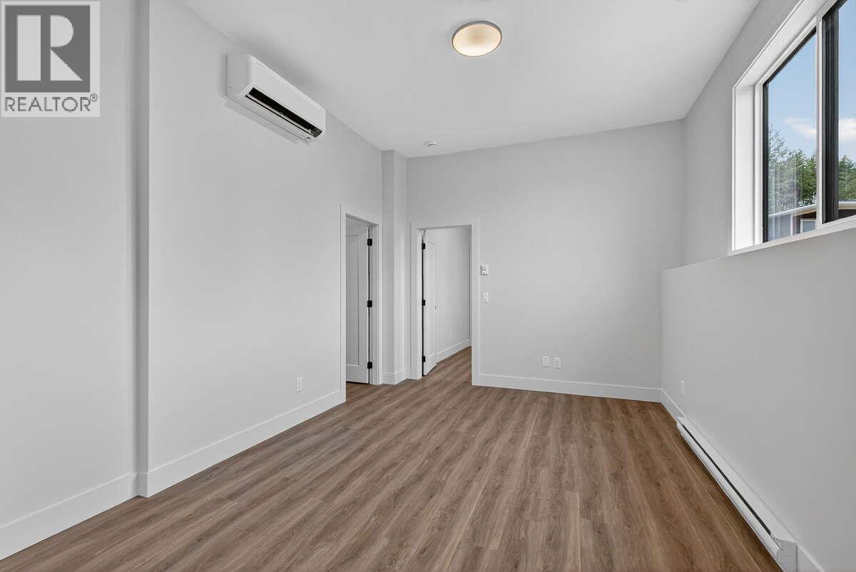 2066 Cortina Drive Kelowna Photo 34