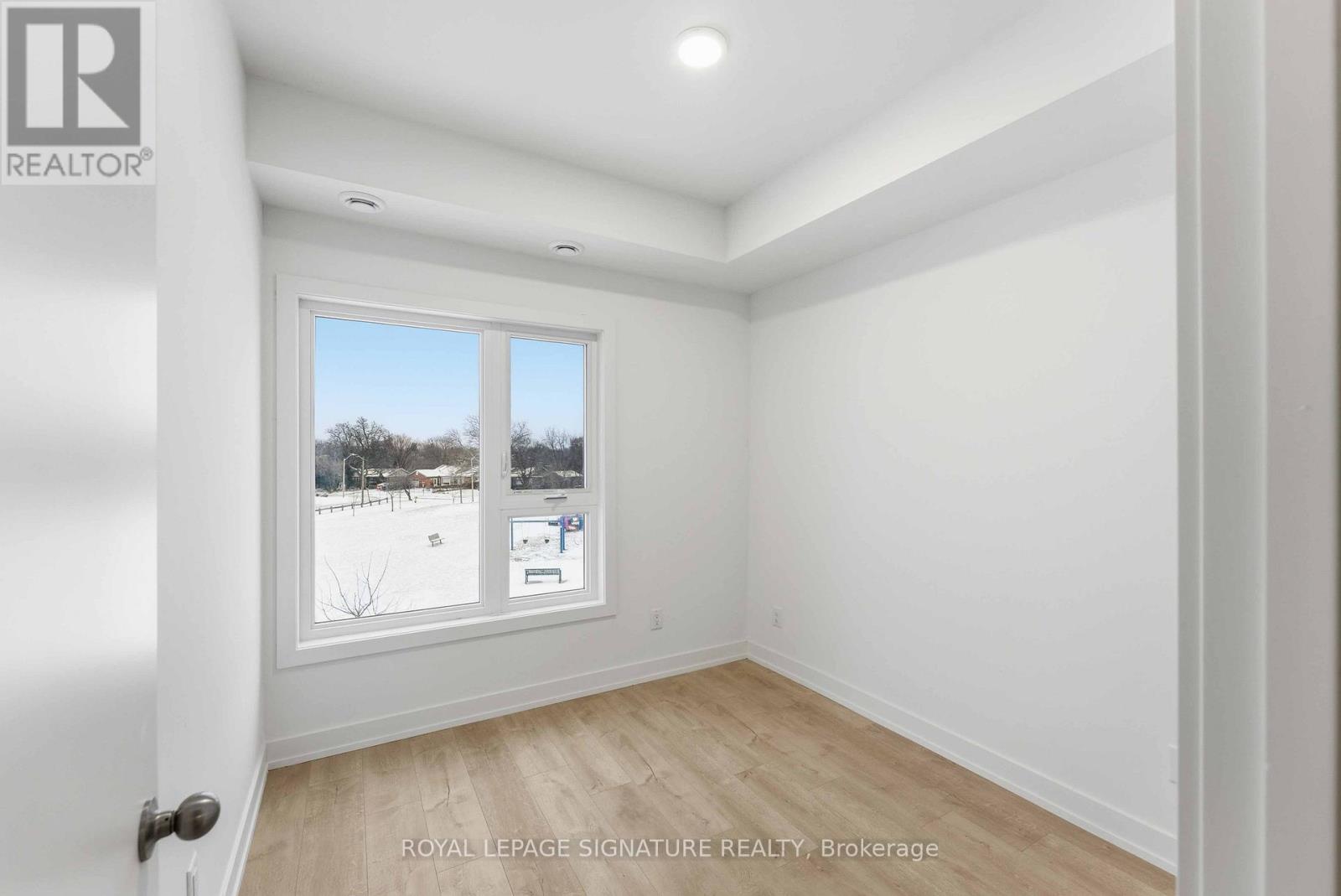 309a - 16 Melbourne Avenue, St. Catharines, Ontario  L2P 0G5 - Photo 7 - X12818398