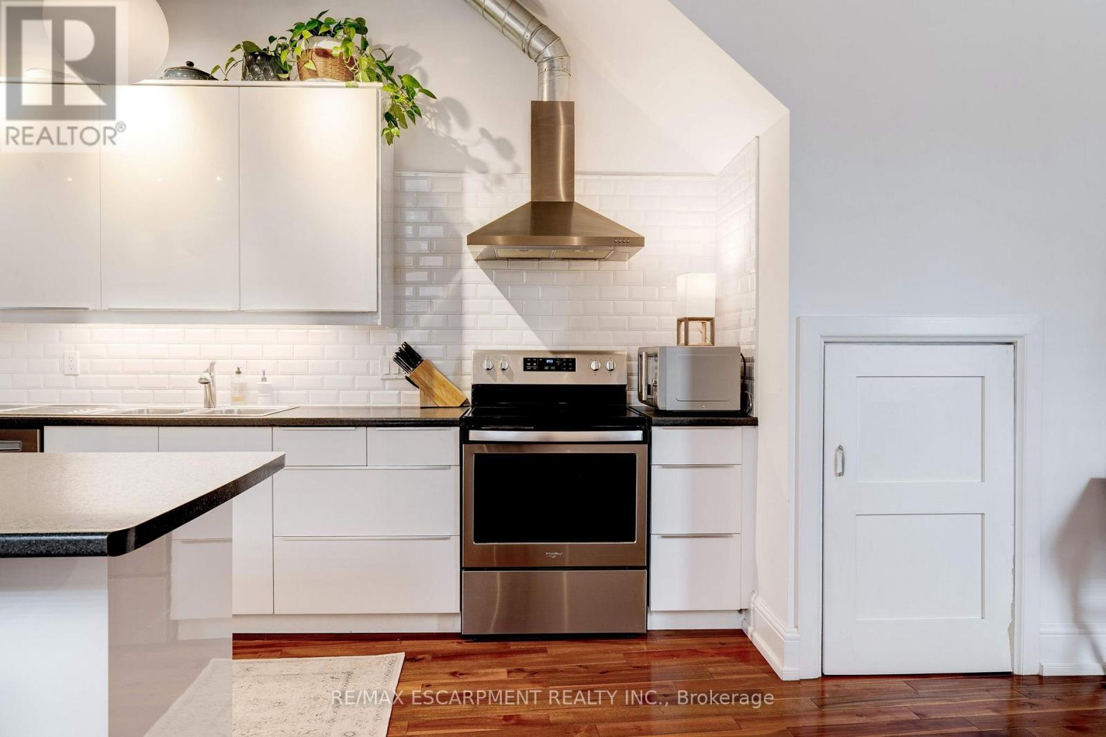 205 King Street E, Hamilton, Ontario  L8N 1B3 - Photo 25 - X12818484