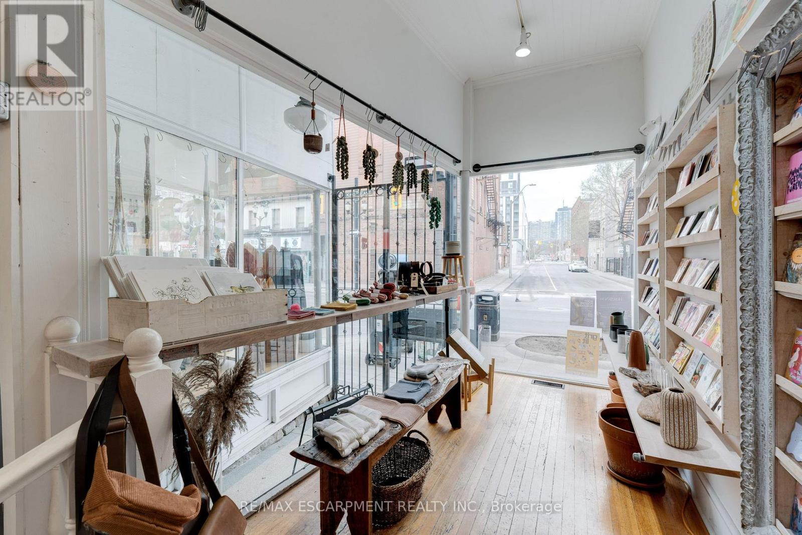 205 King Street E, Hamilton, Ontario  L8N 1B3 - Photo 9 - X12818484