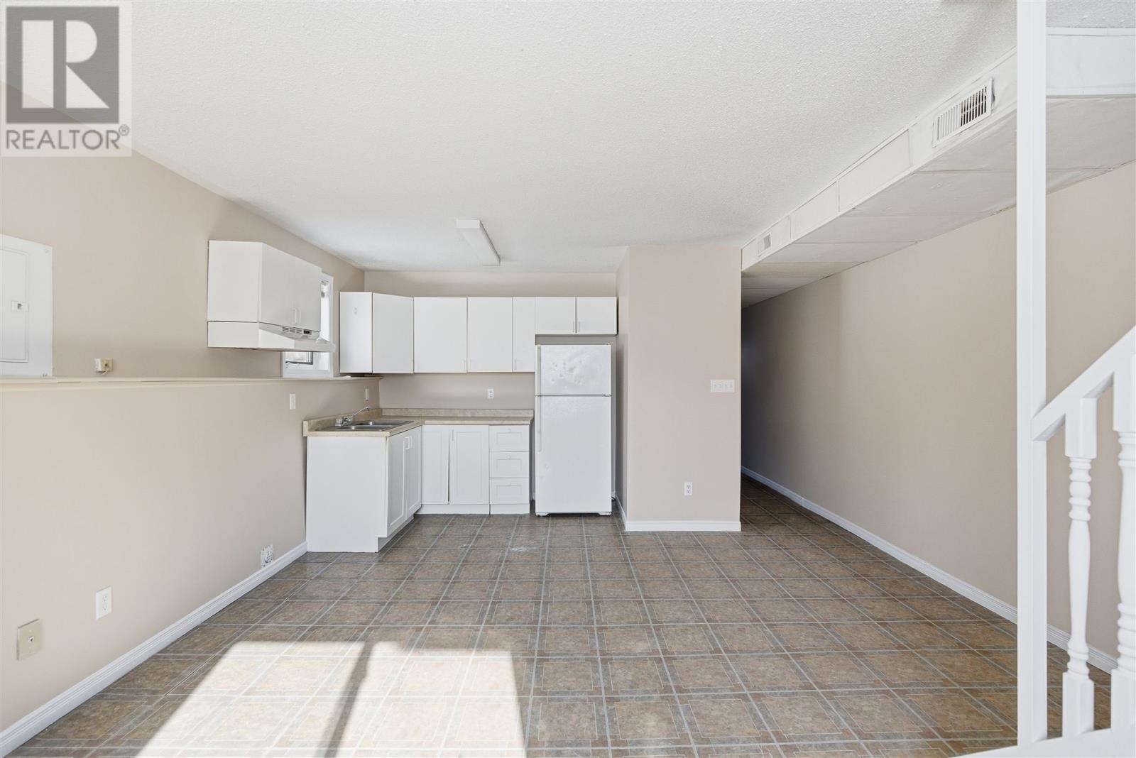 30-32 Wemyss St, Sault Ste. Marie, Ontario  P6B 1B3 - Photo 7 - SM260314