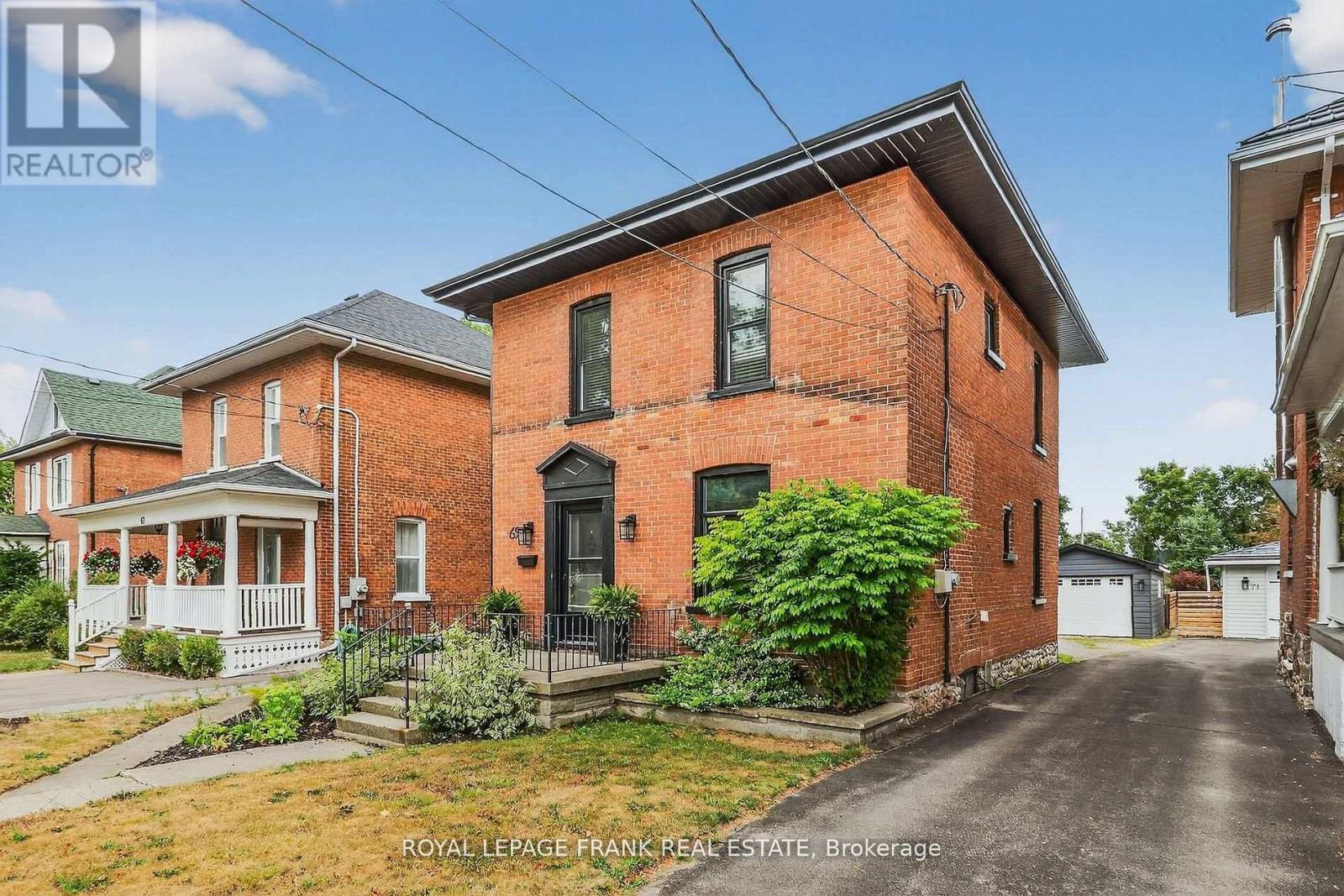 69 Peel Street, Kawartha Lakes, Ontario  K9V 3M5 - Photo 2 - X12818556