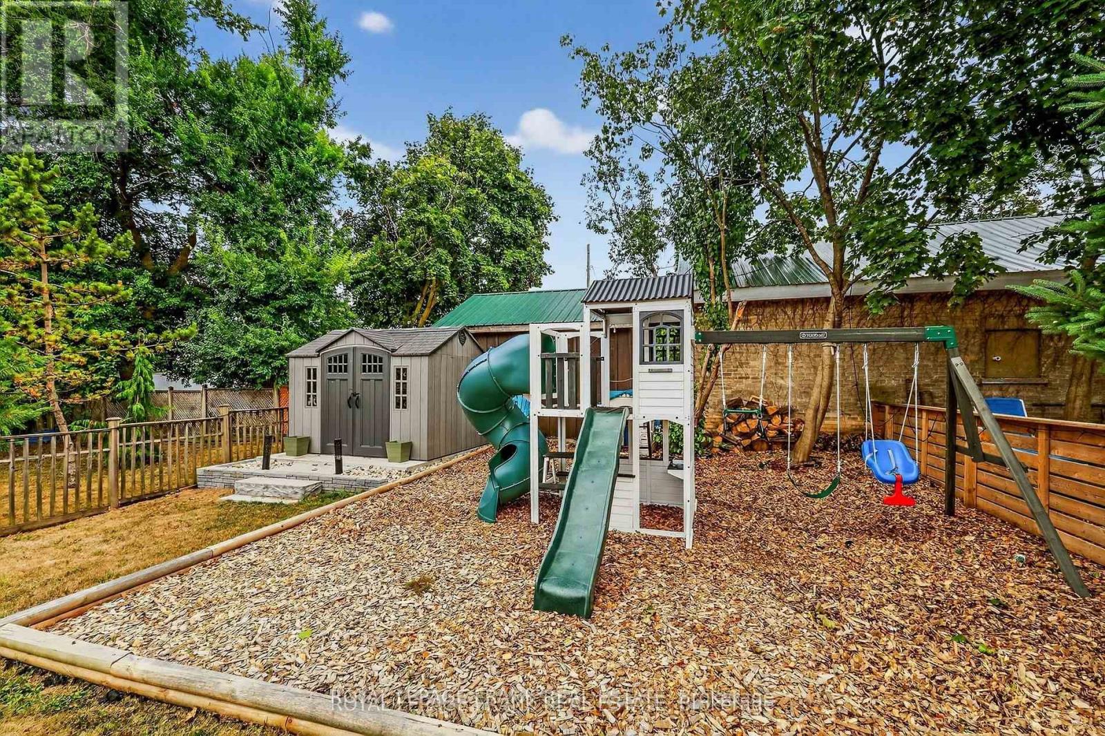 69 Peel Street, Kawartha Lakes, Ontario  K9V 3M5 - Photo 34 - X12818556