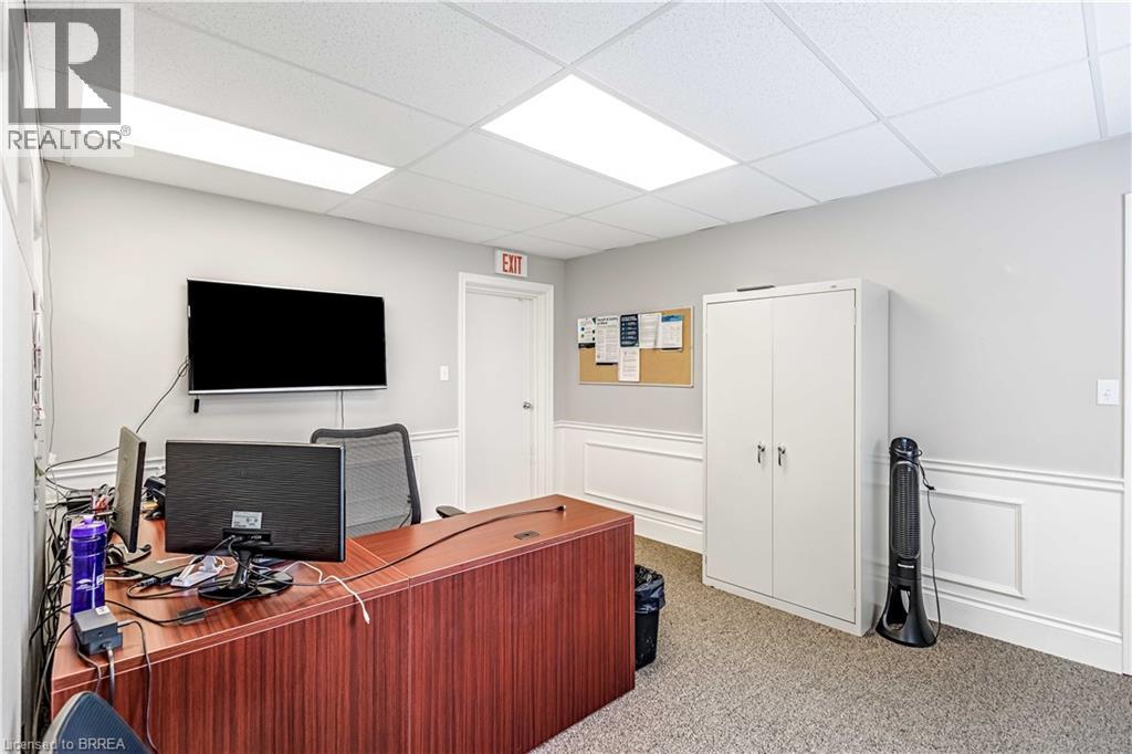 30 Brant Avenue Unit# B.3, Brantford, Ontario  N3T 3G6 - Photo 13 - 40802428