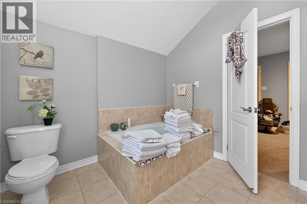 69 Westhampton Way, Hamilton, Ontario  L8E 6C5 - Photo 15 - 40799804