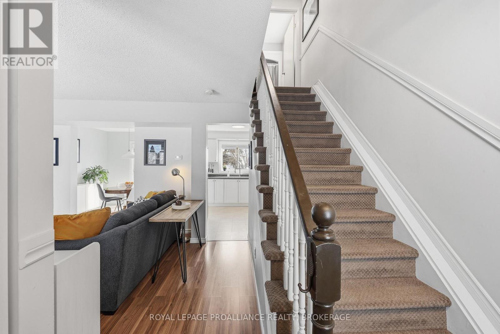 521 Grandtrunk Avenue, Kingston, Ontario  K7M 8P6 - Photo 4 - X12818532