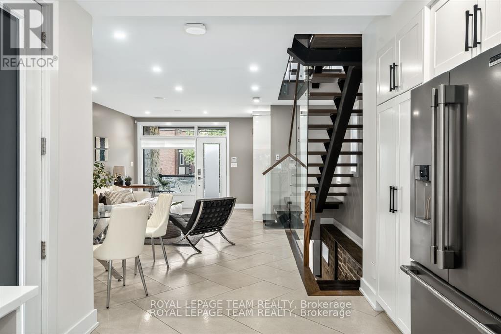 16 First Avenue, Ottawa, Ontario  K1S 2G2 - Photo 6 - X12818652