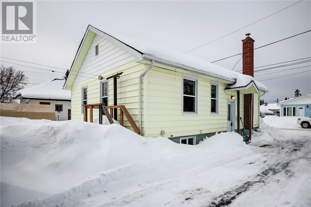 49 Evergreen Street, Levack, Ontario  P0M 2C0 - Photo 3 - 2126546