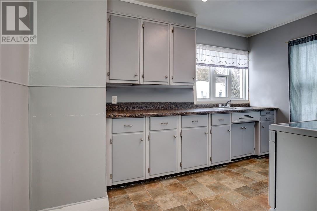 49 Evergreen Street, Levack, Ontario  P0M 2C0 - Photo 4 - 2126546