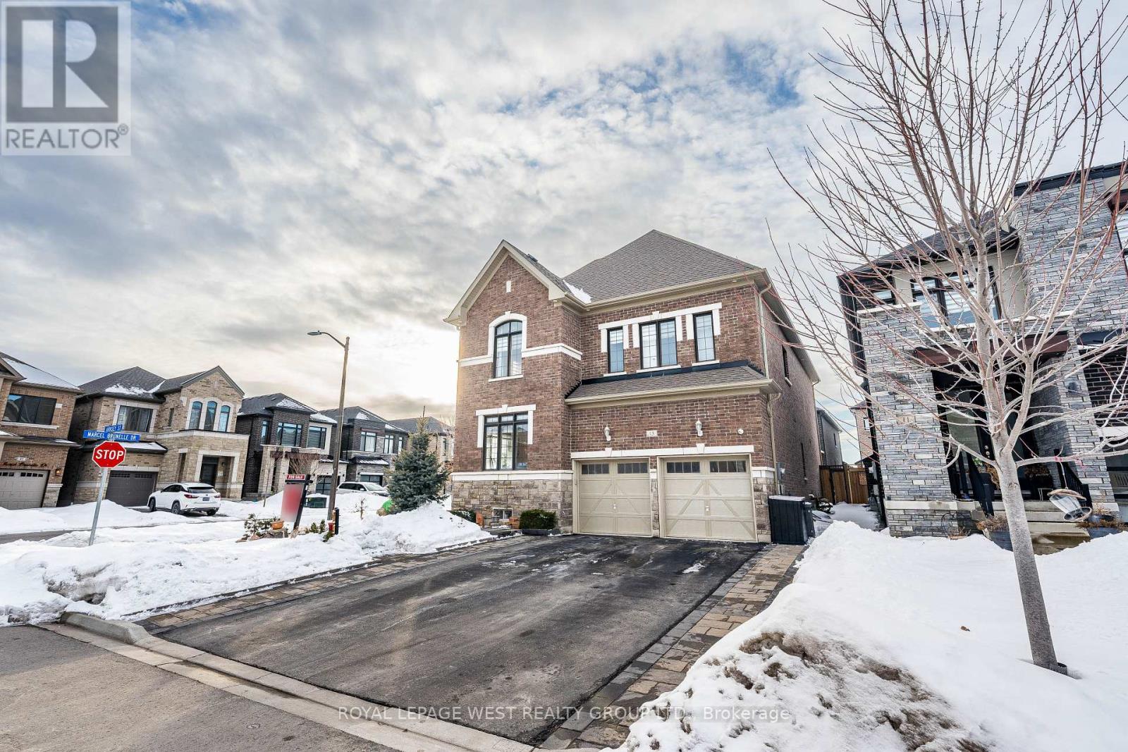 13 Arksey Street, Whitby, Ontario  L1P 0G5 - Photo 25 - E12818110