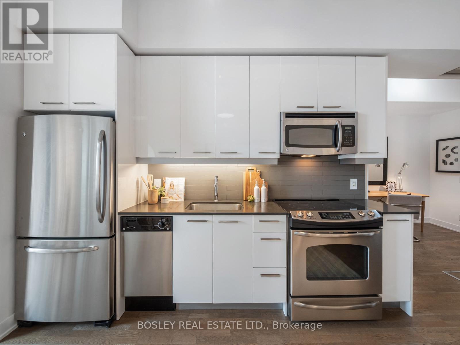 404 - 2 Gladstone Avenue, Toronto, Ontario  M6J 0B2 - Photo 10 - C12818626