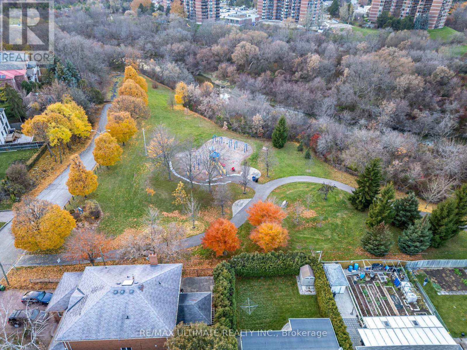 31 Flindon Road N, Toronto, Ontario  M9M 1J1 - Photo 46 - W12565674