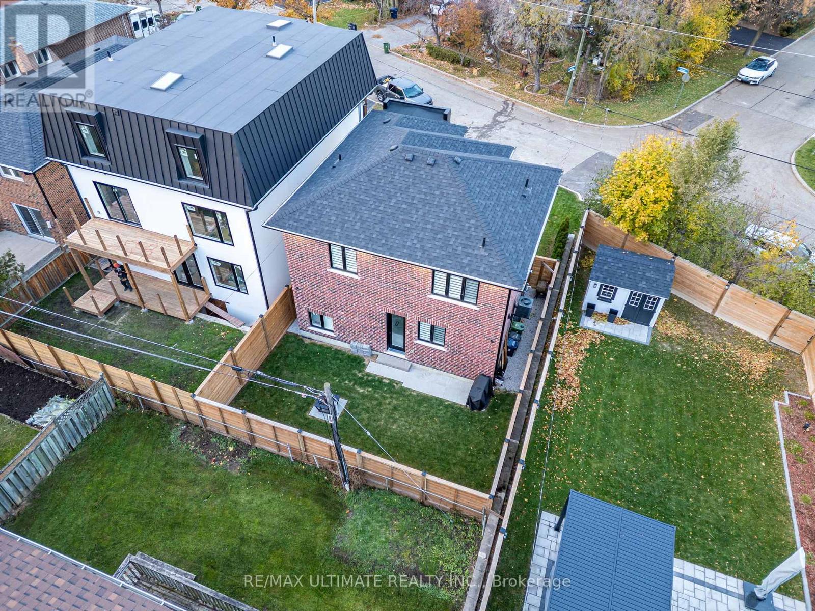 31 Flindon Road N, Toronto, Ontario  M9M 1J1 - Photo 42 - W12565674