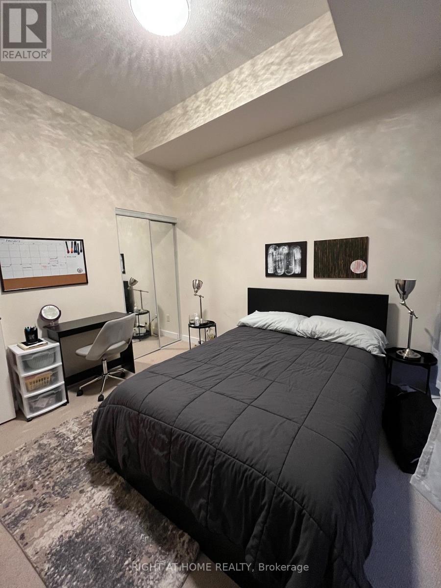 208 - 4065 Brickstone Mews, Mississauga, Ontario  L5B 0G3 - Photo 7 - W12802586