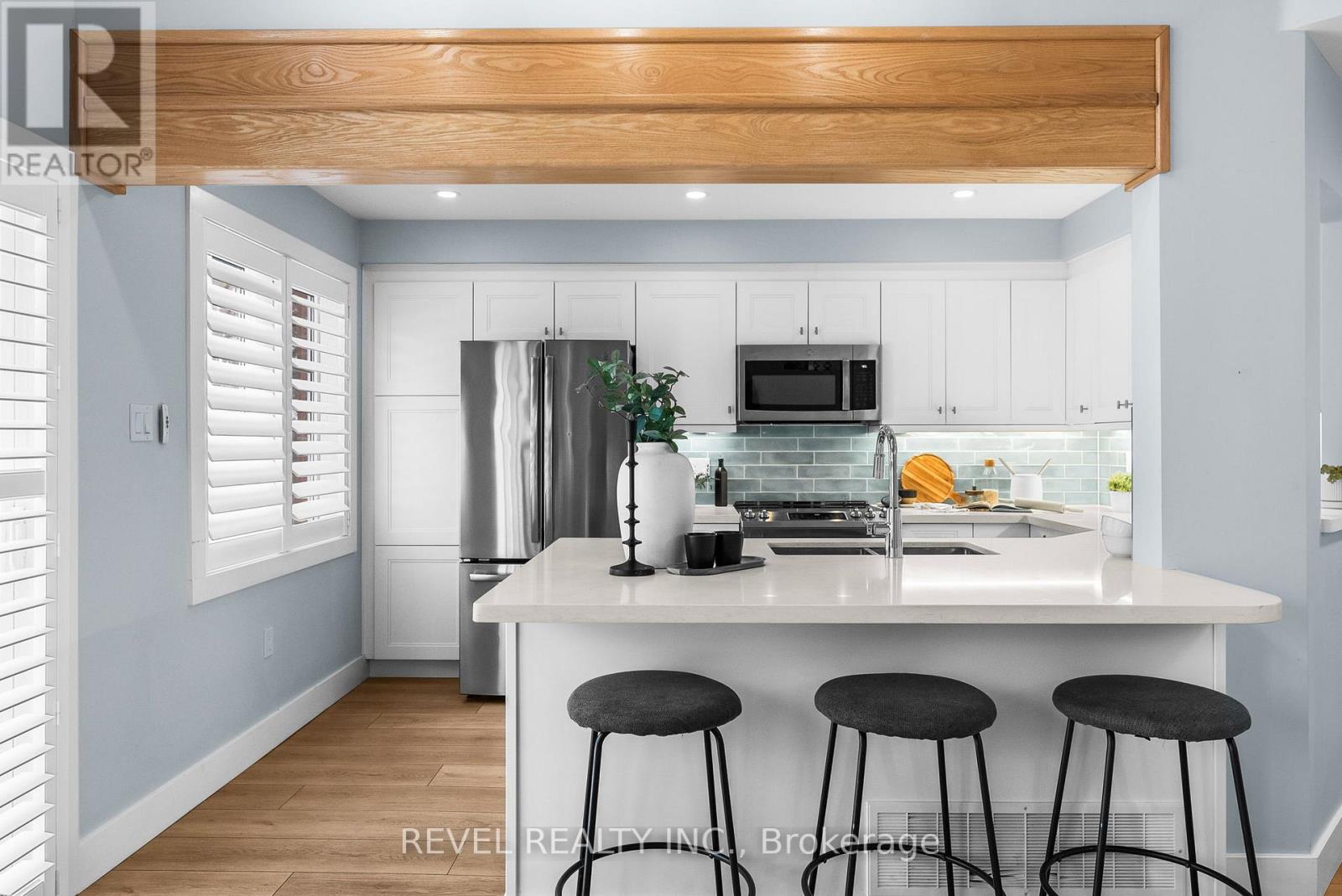 12 Hirshfield Lane, Ajax, Ontario  L1T 4Z7 - Photo 9 - E12818666