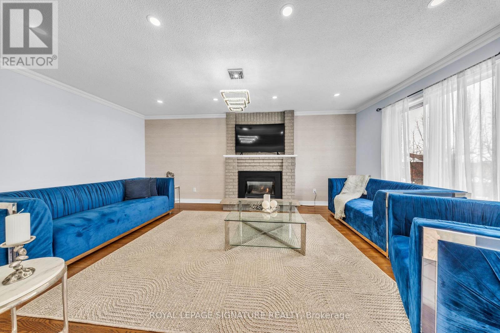 22 Stoddart Court, Bradford West Gwillimbury (Bradford), Ontario  L3Z 2X8 - Photo 10 - N12818552